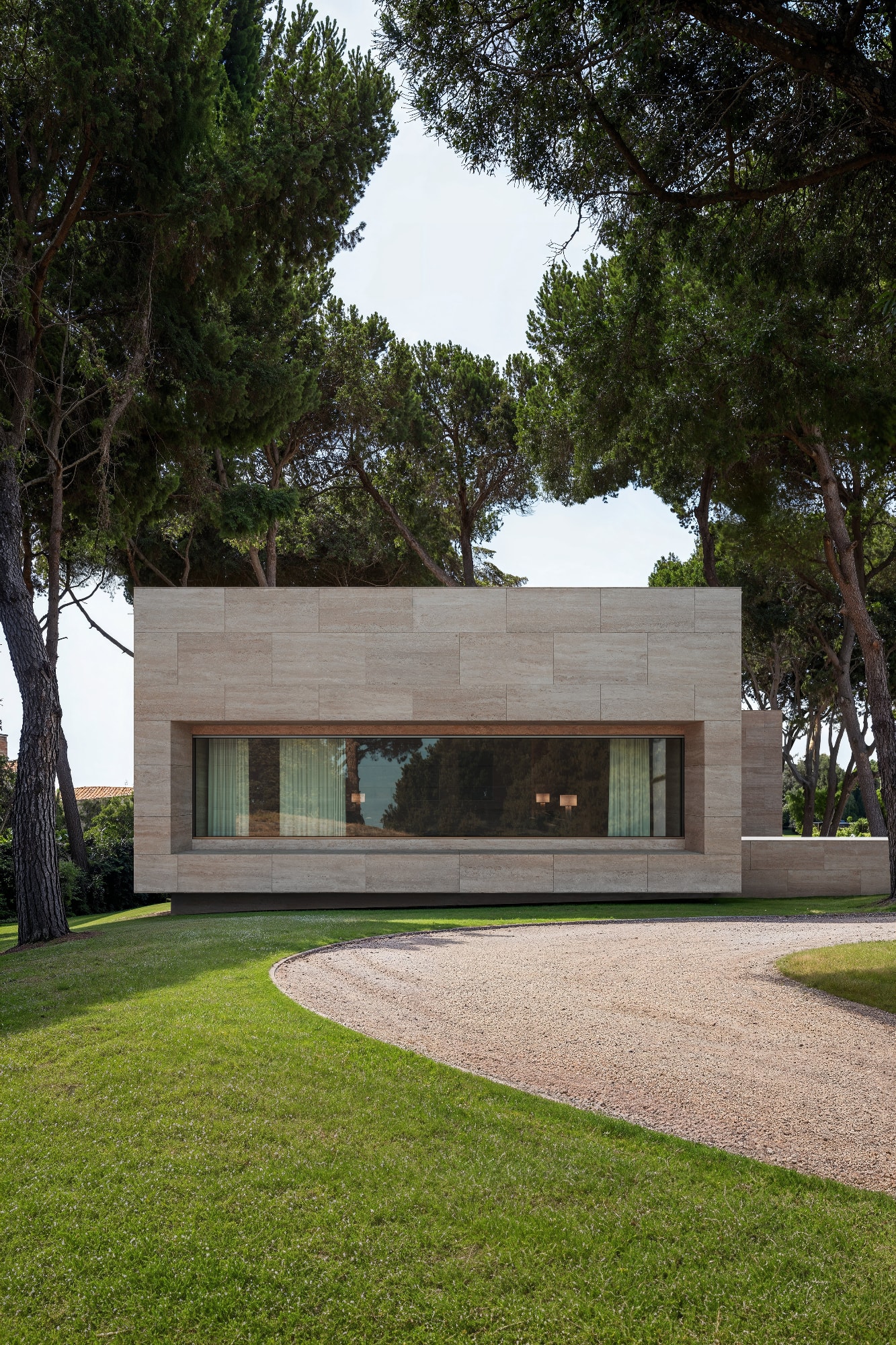 TR Residence, image 1 of 3